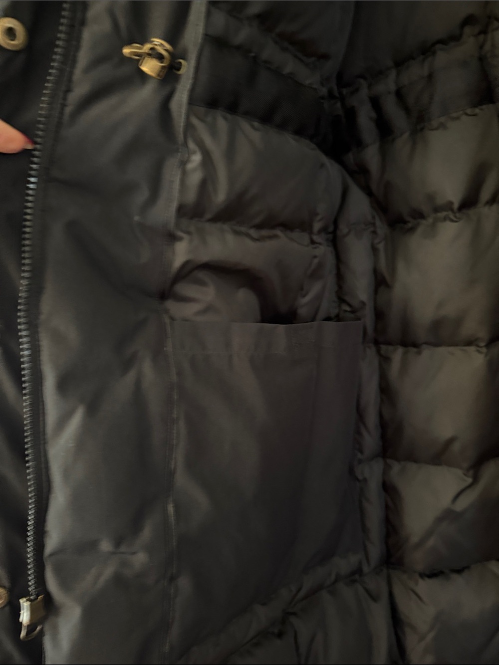 LANDS END WOMENS PETITE MED BLACK COLD WEATHER COAT. Pre loved - Picture 4 of 8